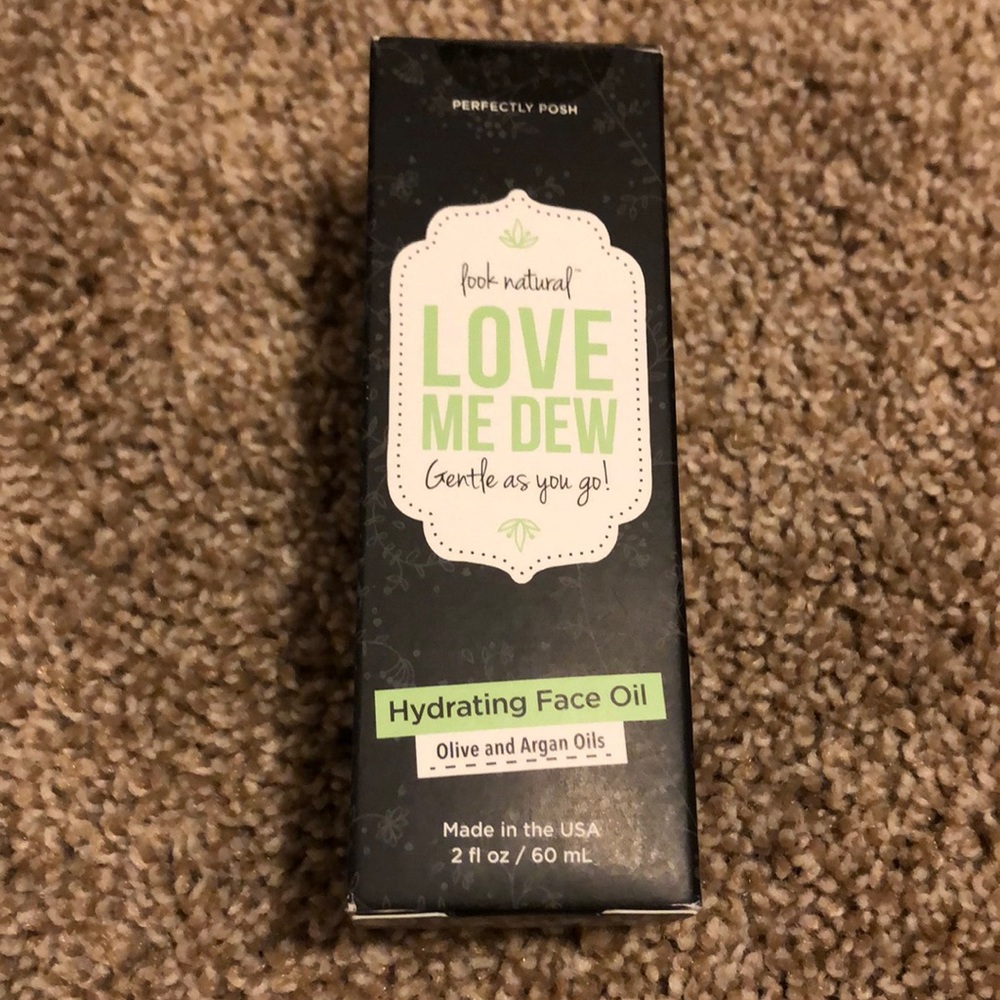 Perfectly Posh Love Me Dew